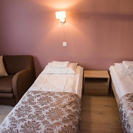Ankur Hotell Mustvee Esterno foto