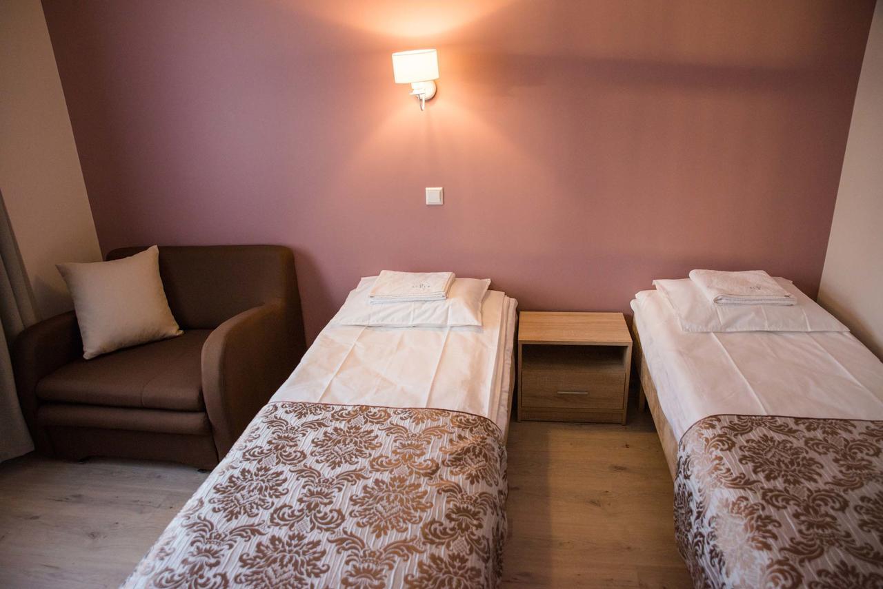 Ankur Hotell Mustvee Esterno foto