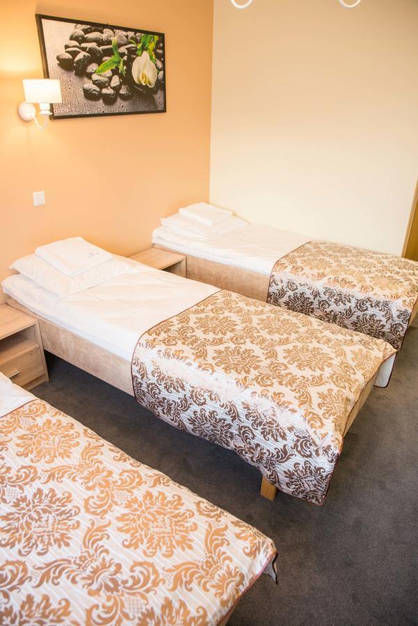 Ankur Hotell Mustvee Esterno foto