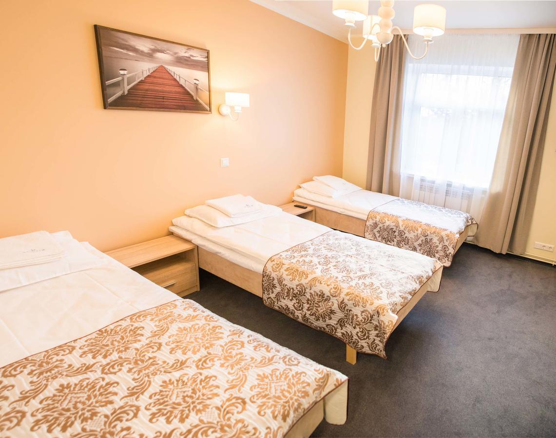Ankur Hotell Mustvee Esterno foto