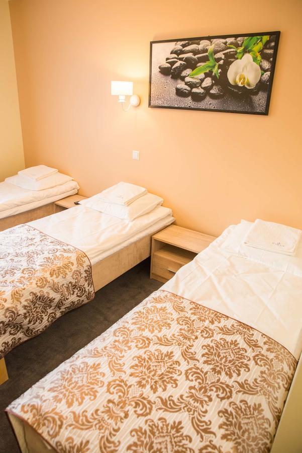 Ankur Hotell Mustvee Esterno foto